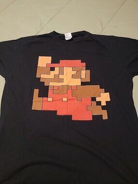 2006 Men's XLarge Bay Island Nintendo Black 8-Bit Mario Graphic T Shirt XL